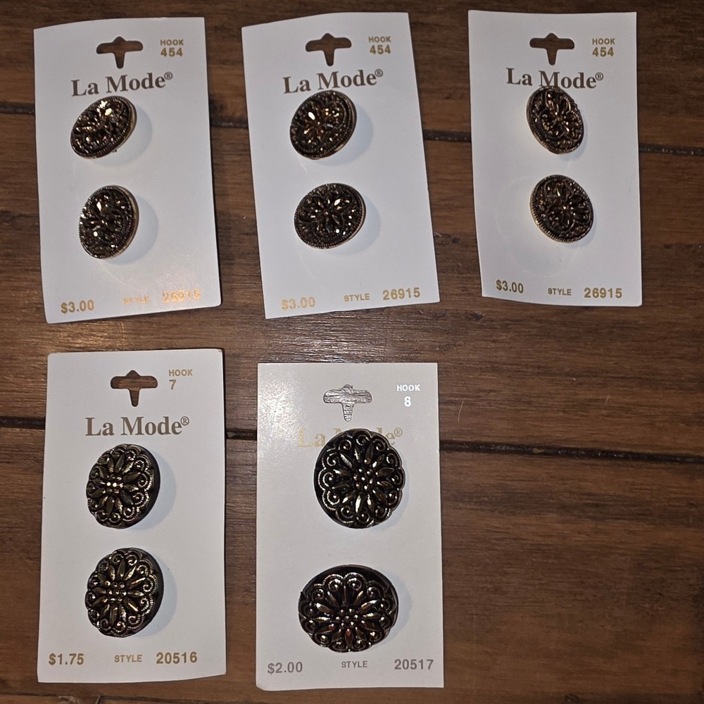La Mode Buttons Antique Gold Black Floral Vintage Lot 3/4in 7/8in 1in 10pc